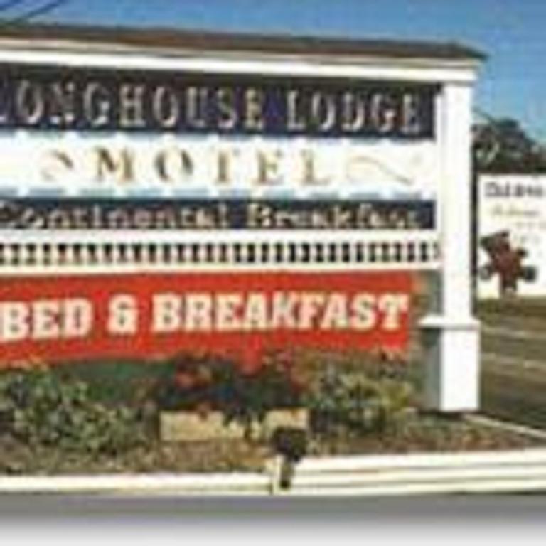 ווטקינס גלן Longhouse Lodge Motel מראה חיצוני תמונה